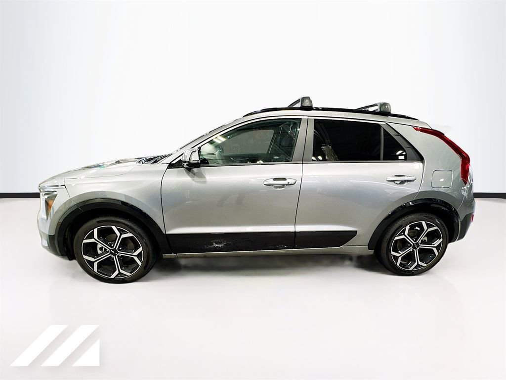 Used 2024 Kia Niro EX Touring FWD image 8