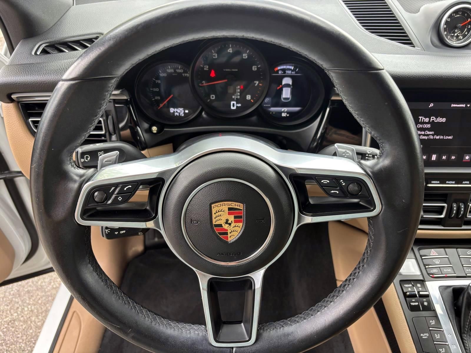 Used 2020 Porsche Macan AWD/4WD image 26