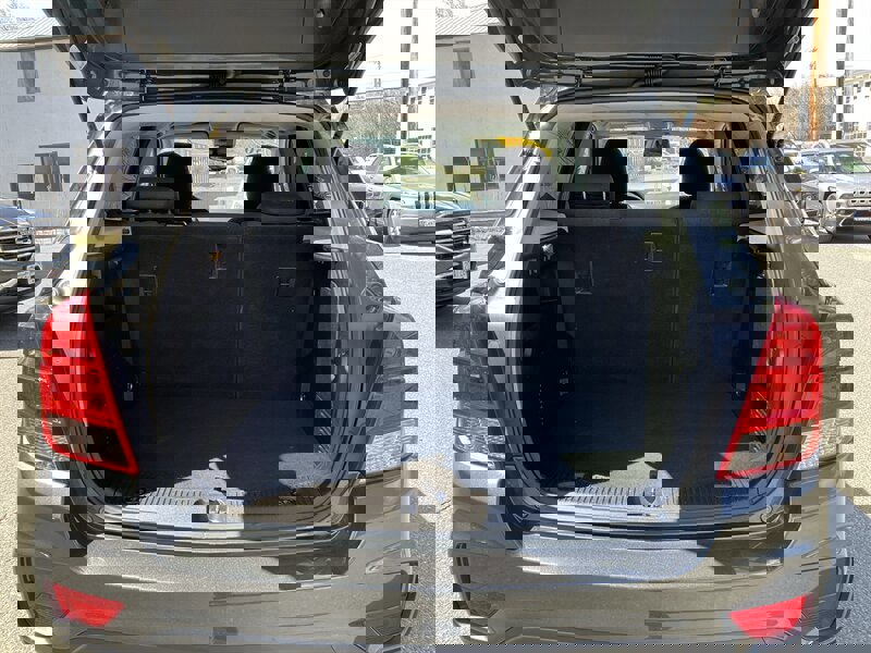 Used 2020 Chevrolet Trax LS w/ Tint and Cruise Package AWD/4WD image 11