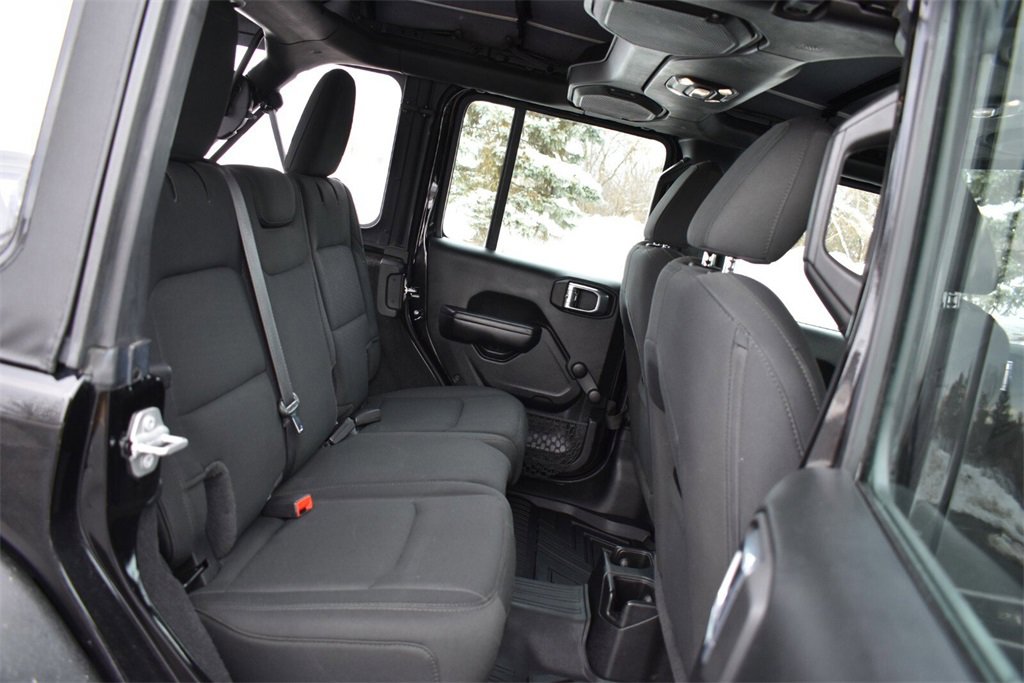 Used 2021 Jeep Wrangler Unlimited Sport image 31