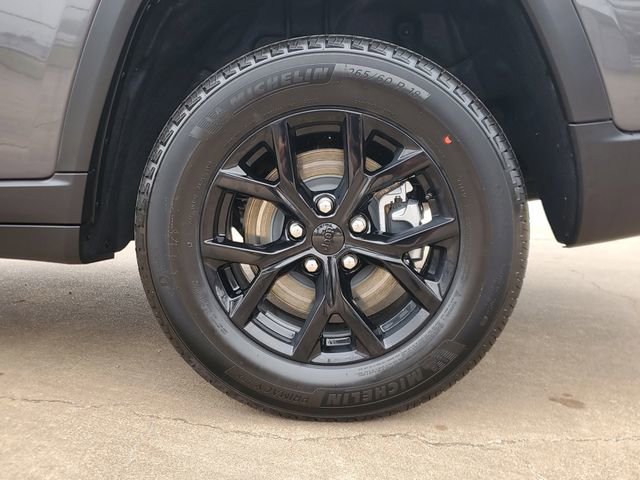 New 2025 Jeep Grand Cherokee L Altitude RWD image 7