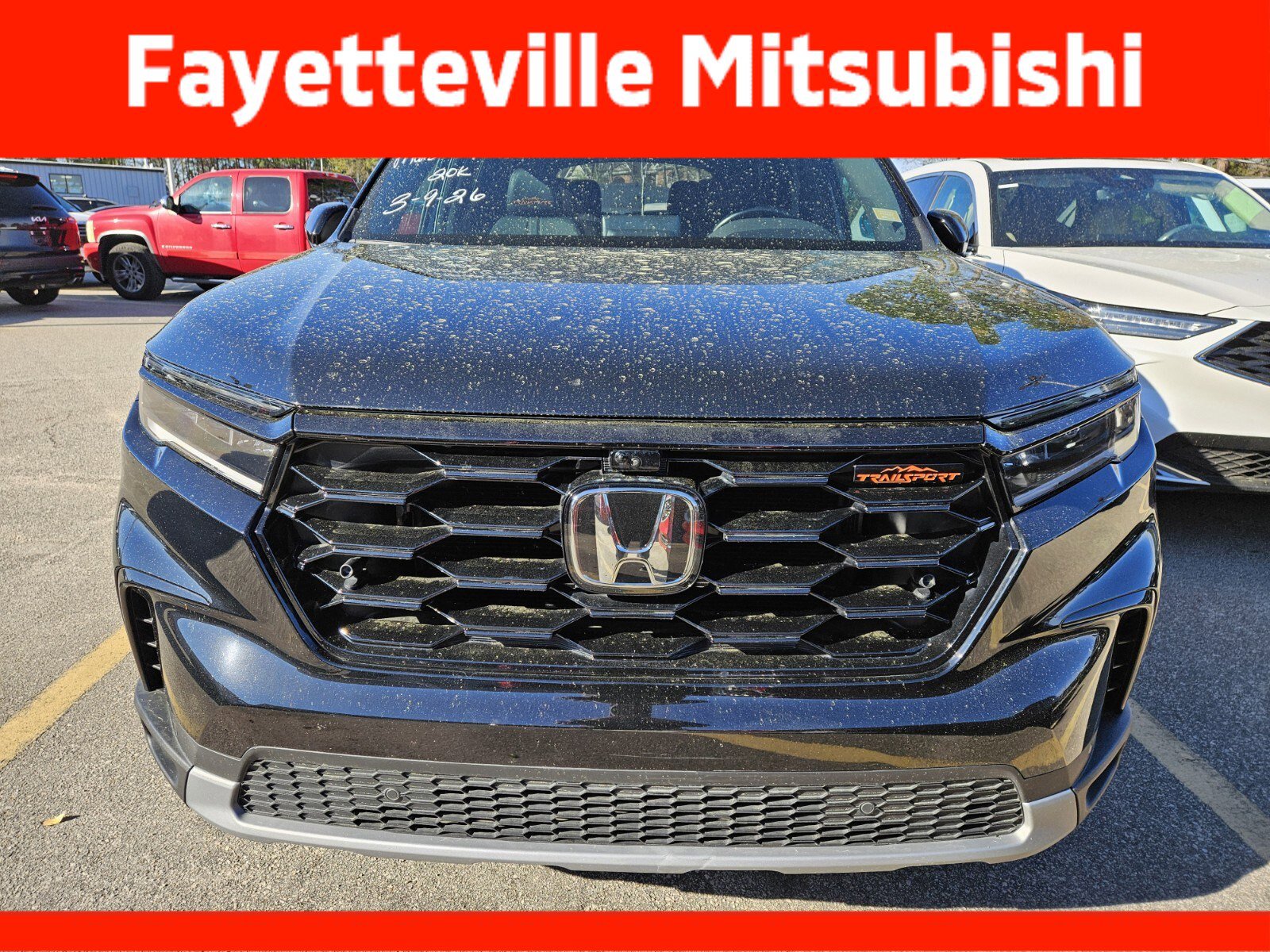 Used 2025 Honda Pilot TrailSport image 5