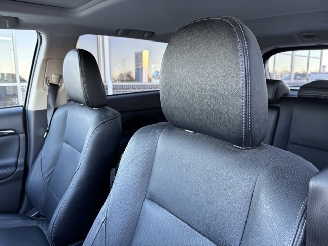 Used 2017 Mitsubishi Outlander SEL image 12