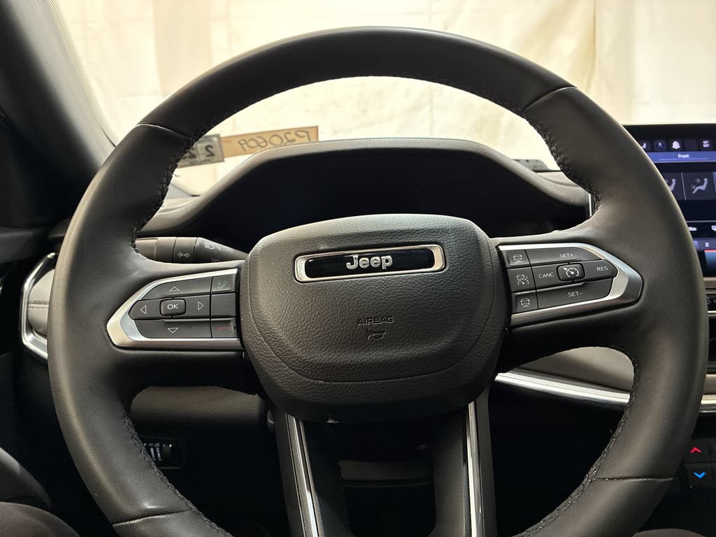 Used 2024 Jeep Compass Limited AWD/4WD image 14