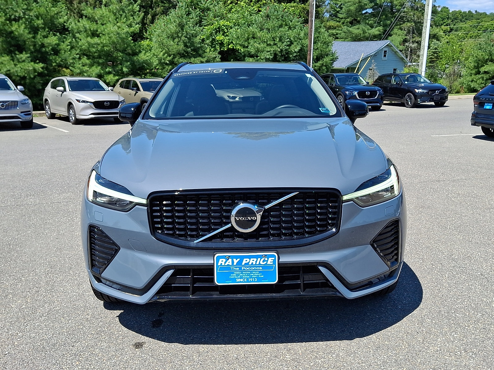 Certified 2024 Volvo XC60 B5 Core w/ Protection Package Premier AWD/4WD image 2