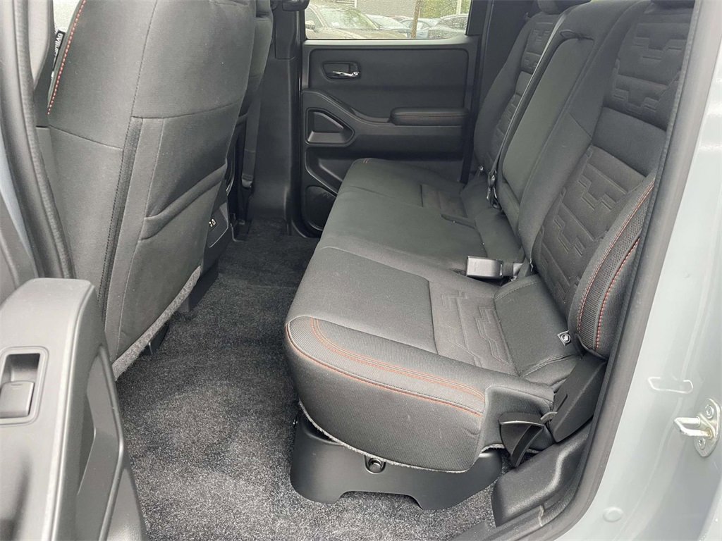 Certified 2022 Nissan Frontier PRO-4X w/ Off-Road Protection Package image 9