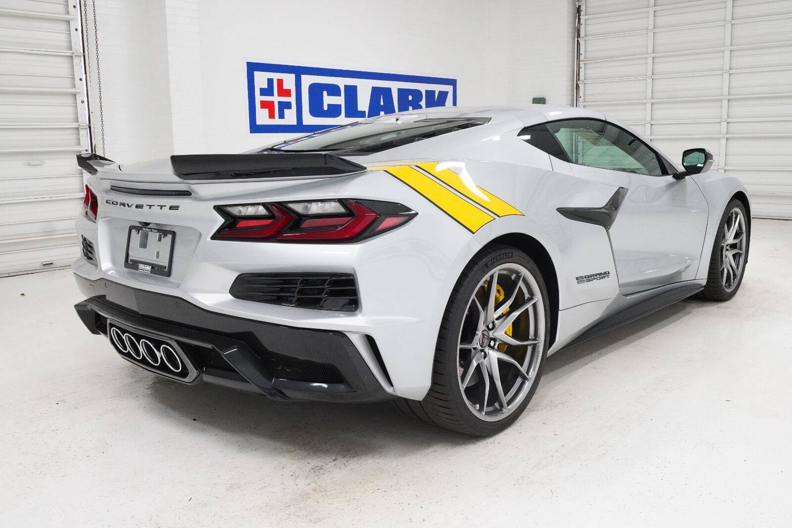 New 2027 Chevrolet Corvette Grand Sport w/ Z52 Sport Performance Package RWD image 33