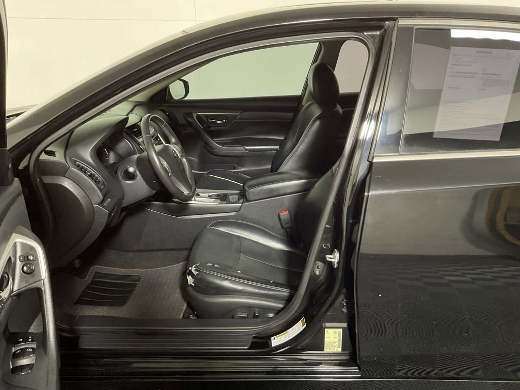 Used 2016 Nissan Altima 2.5 SL w/ Moonroof Package image 20