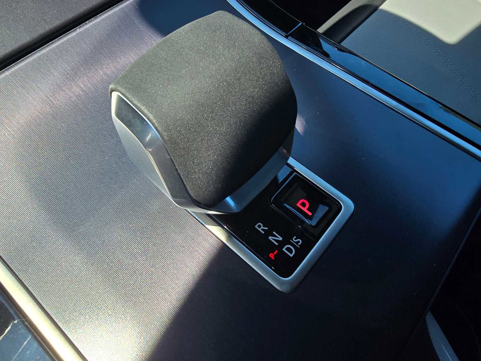 Used 2026 Land Rover Range Rover Velar Dynamic SE image 30
