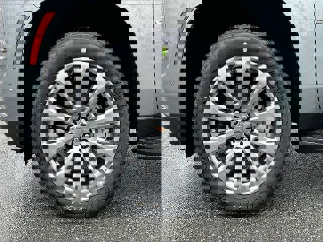 New 2025 Chevrolet Suburban Premier AWD/4WD image 7