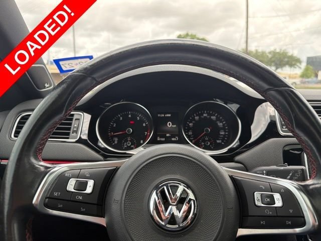 Used 2017 Volkswagen Jetta GLI FWD image 14