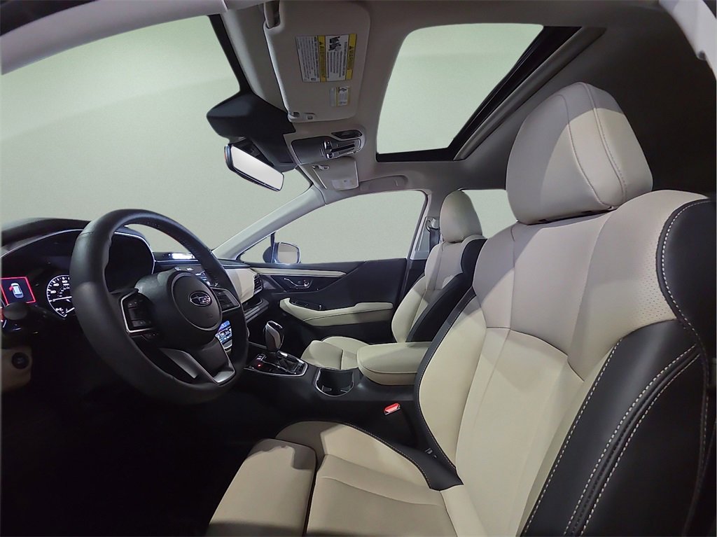 Used 2025 Subaru Outback Limited image 11