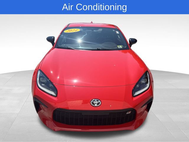 Used 2024 Toyota GR86 Premium RWD image 9