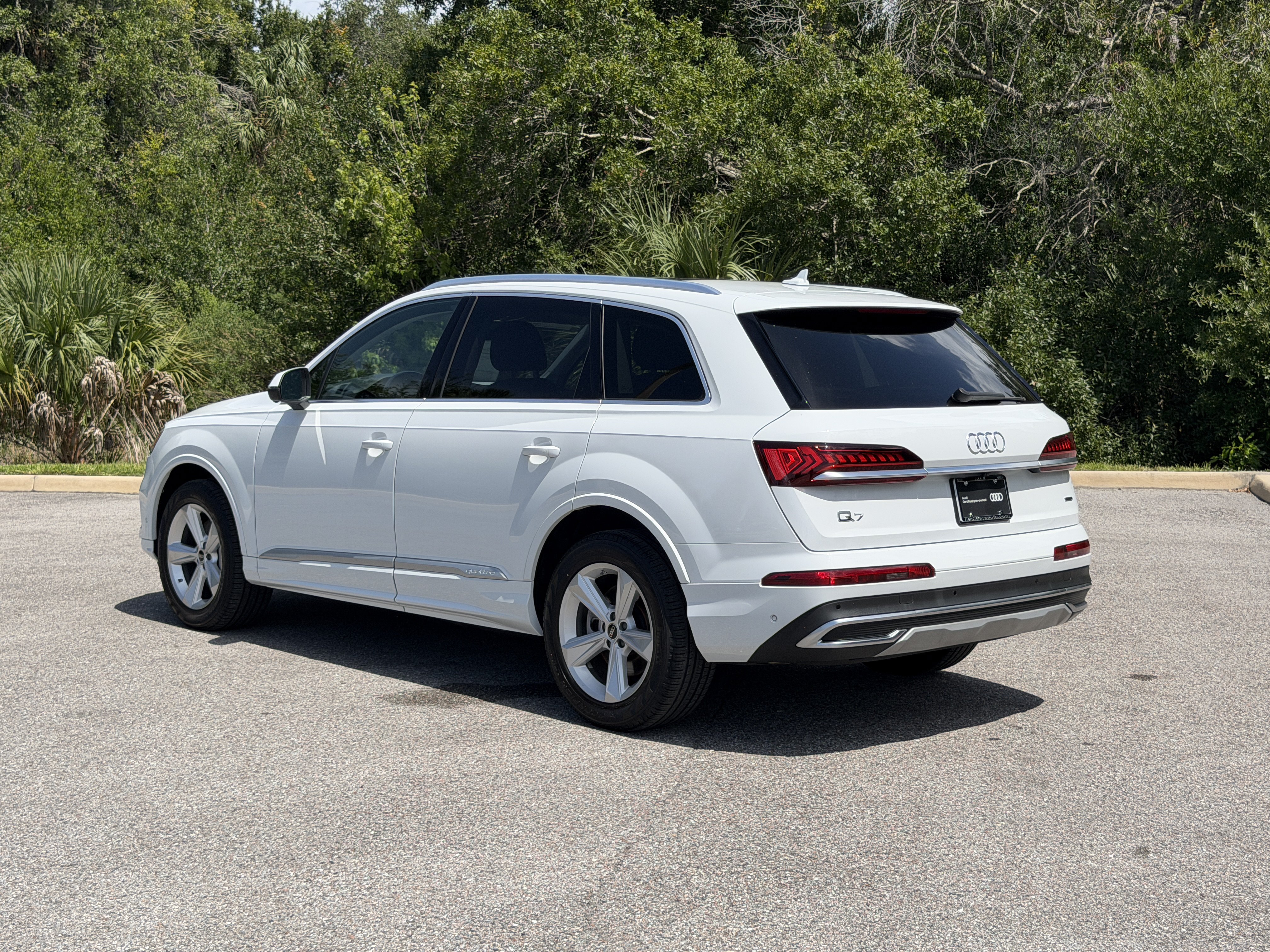 Certified 2022 Audi Q7 2.0T Premium Plus AWD/4WD image 5