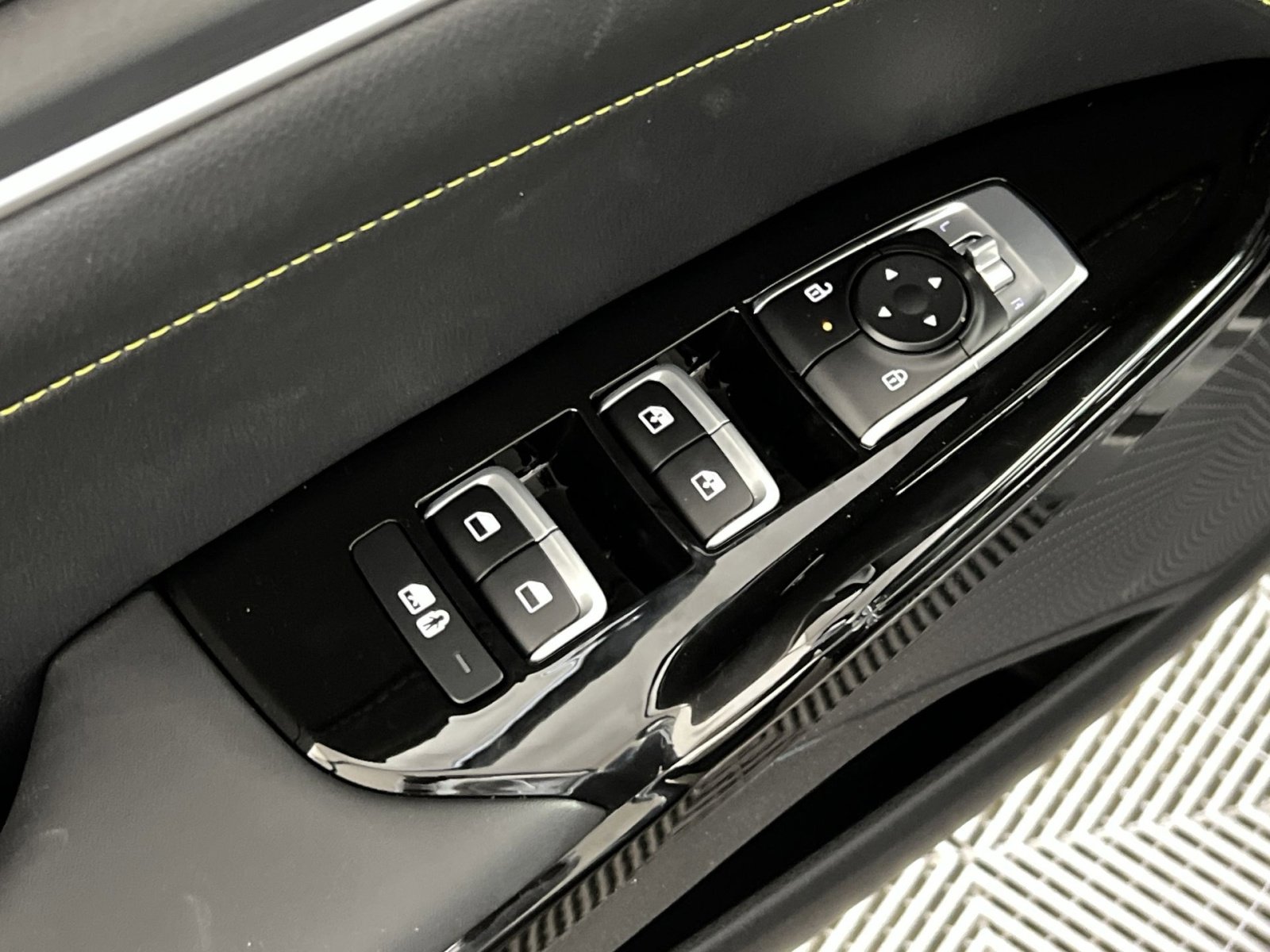 New 2026 Kia K5 GT image 13