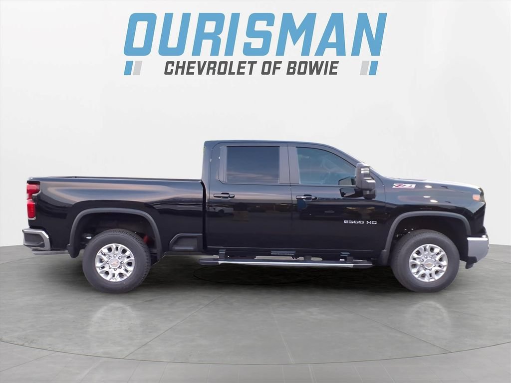 New 2026 Chevrolet Silverado 2500 LT w/ All Star Edition AWD/4WD image 2