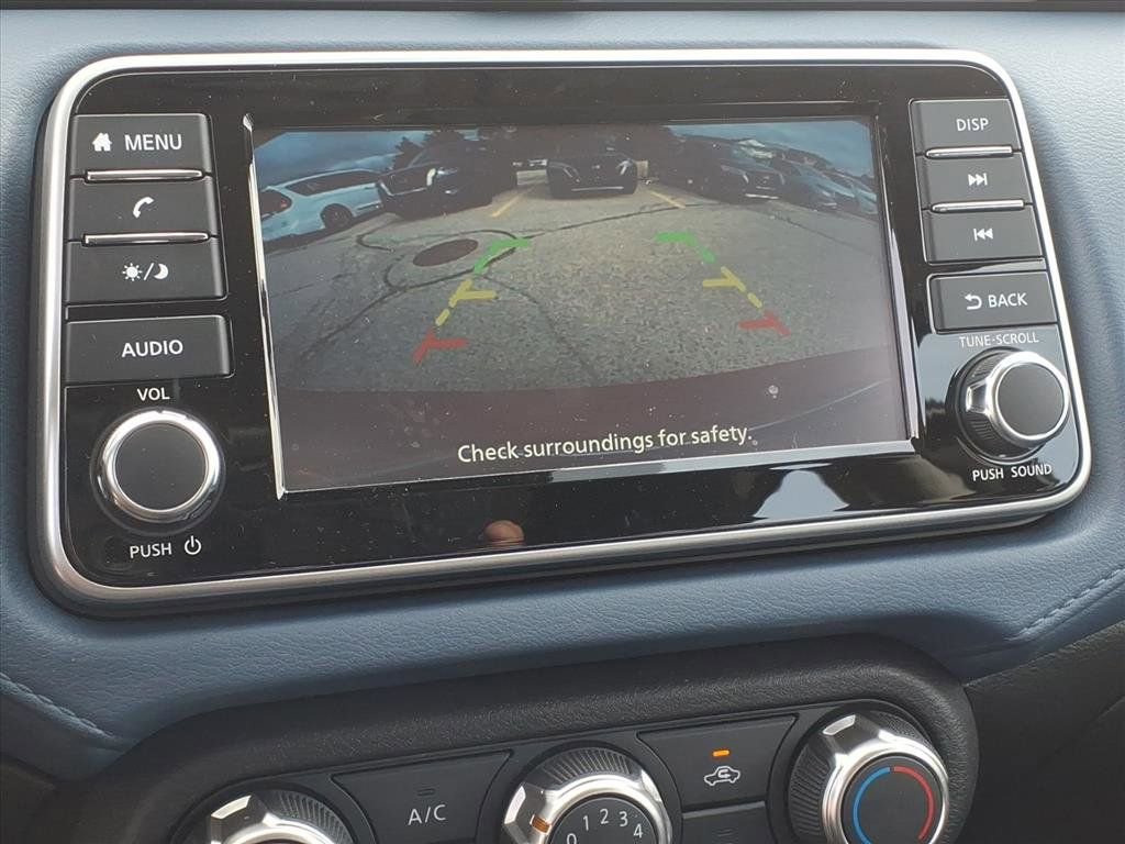 New 2025 Nissan Versa SV w/ Trunk Package image 10