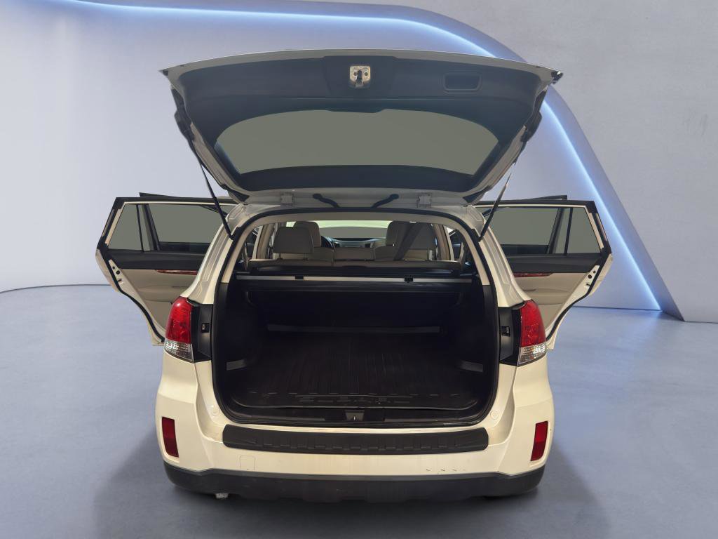 Used 2012 Subaru Outback 2.5i Limited w/ Moonroof Pkg image 11