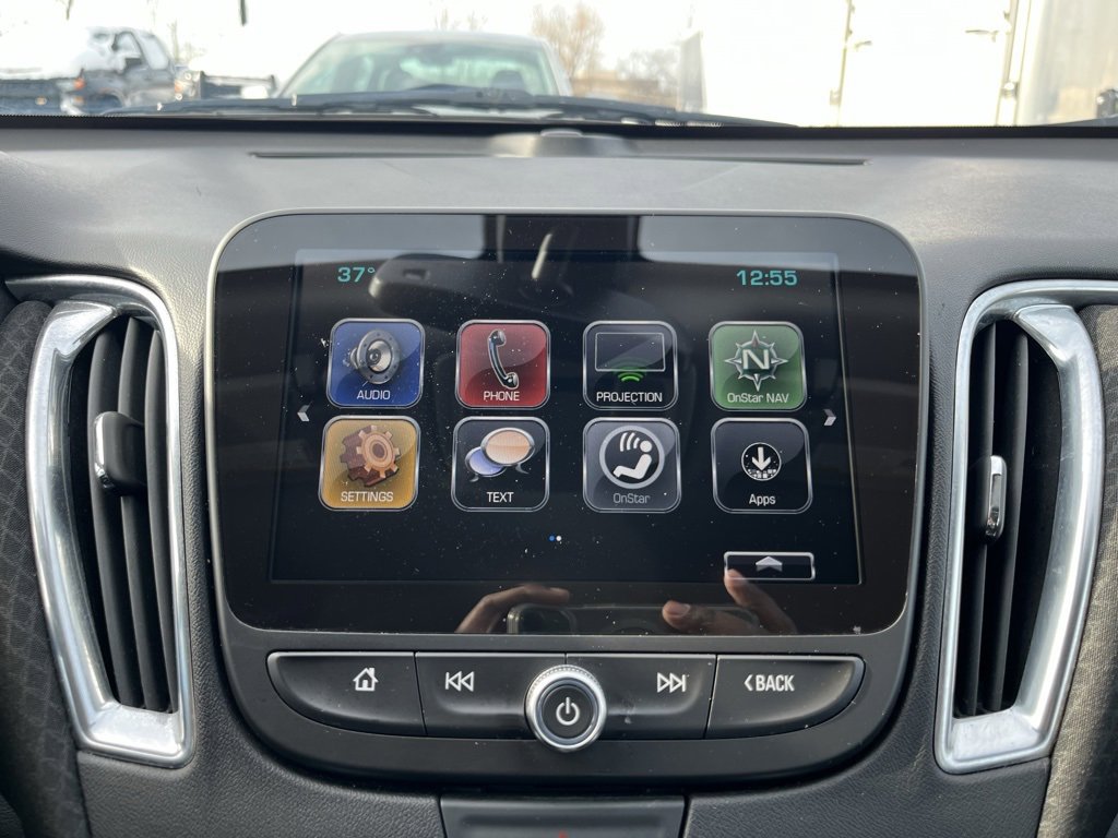 Used 2018 Chevrolet Malibu LT image 15