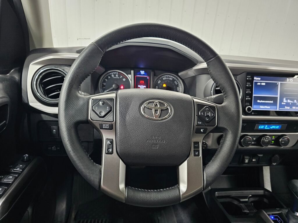 Used 2021 Toyota Tacoma SR5 w/ Technology Package AWD/4WD image 13