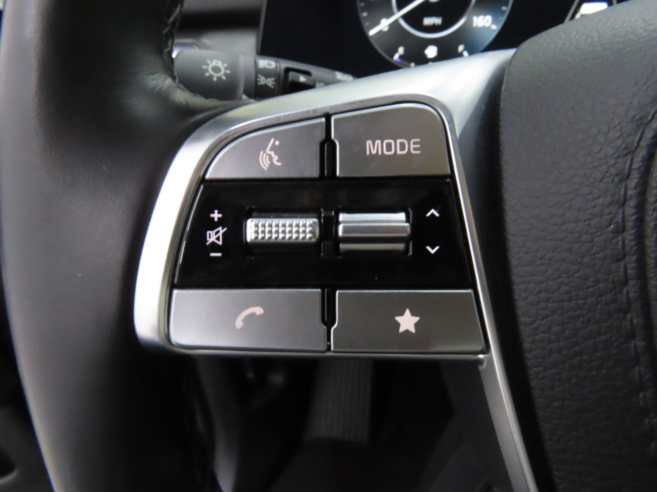 Used 2023 Kia Telluride SX Prestige X-Line image 12