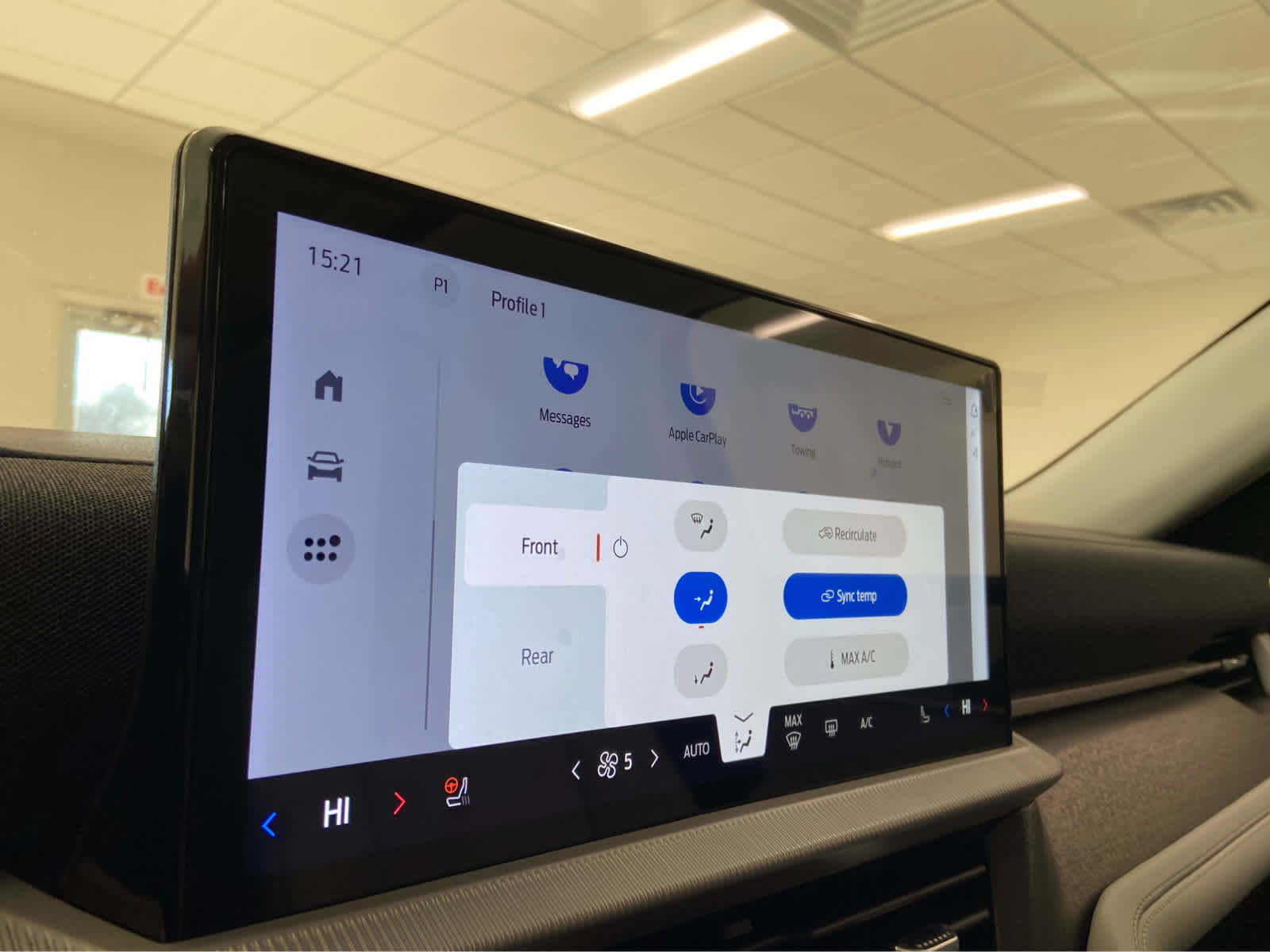 New 2026 Ford Explorer Platinum w/ LUX Leather Package image 32