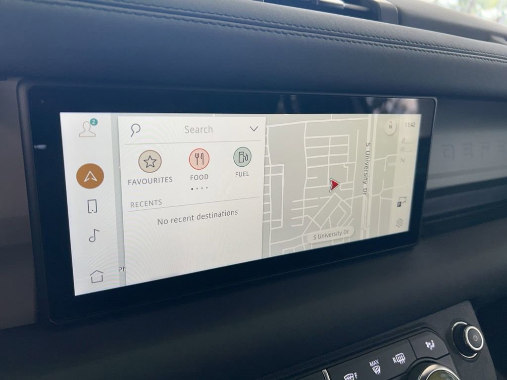 Used 2024 Land Rover Defender 110 S image 11