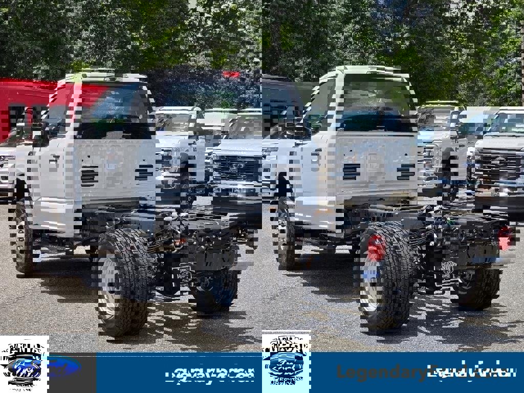 New 2026 Ford F350 XL w/ XL Chrome Package image 2