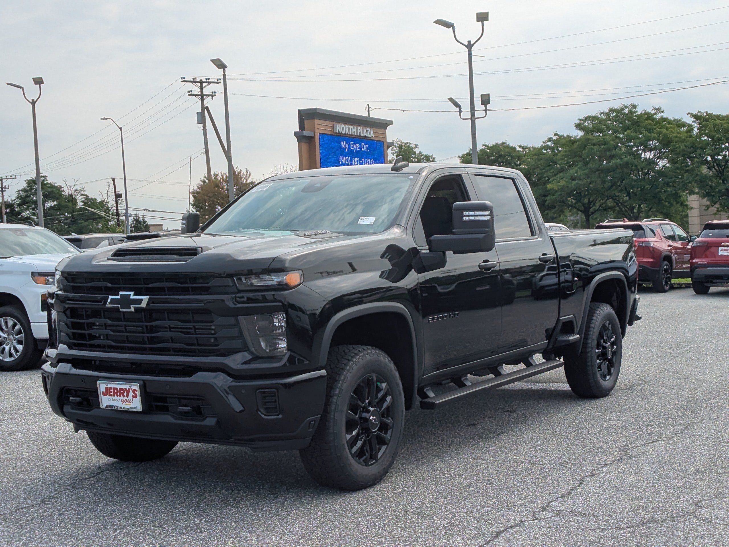 New 2026 Chevrolet Silverado 2500 Custom w/ Custom Value Package AWD/4WD image 4