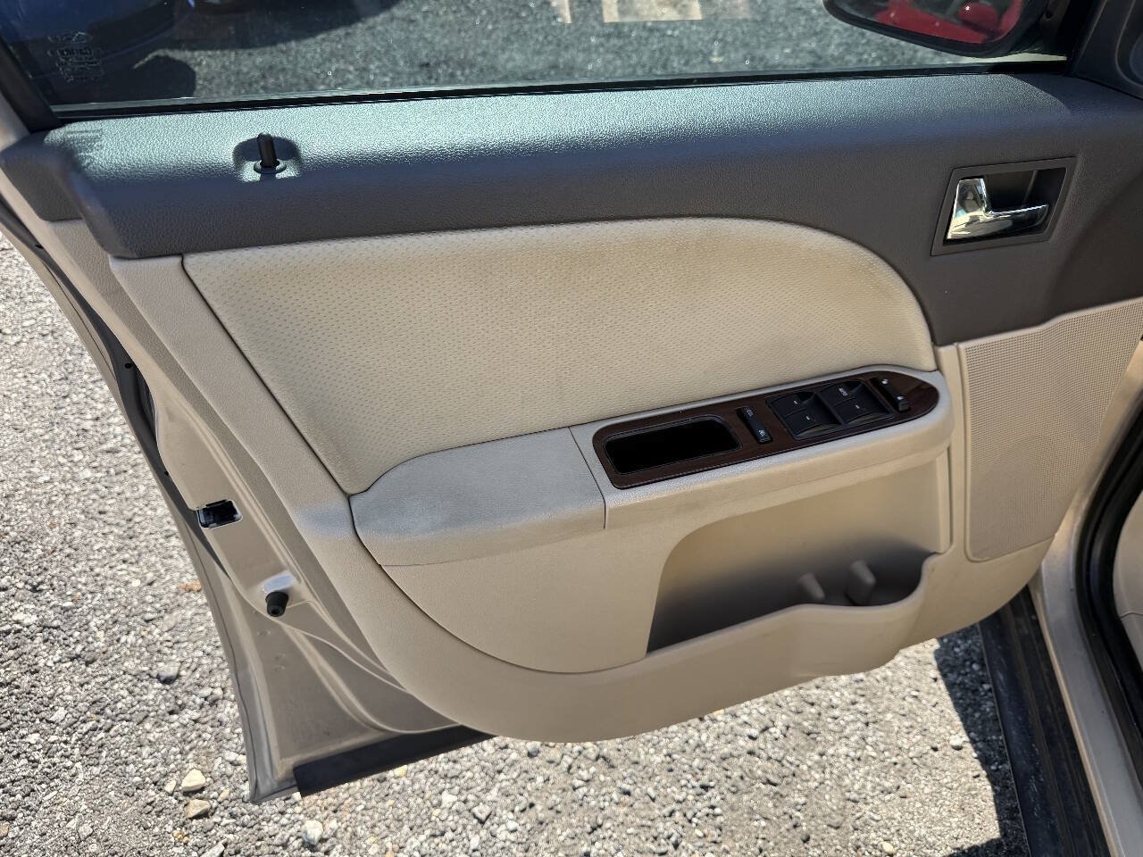 Used 2008 Ford Taurus SEL FWD image 27