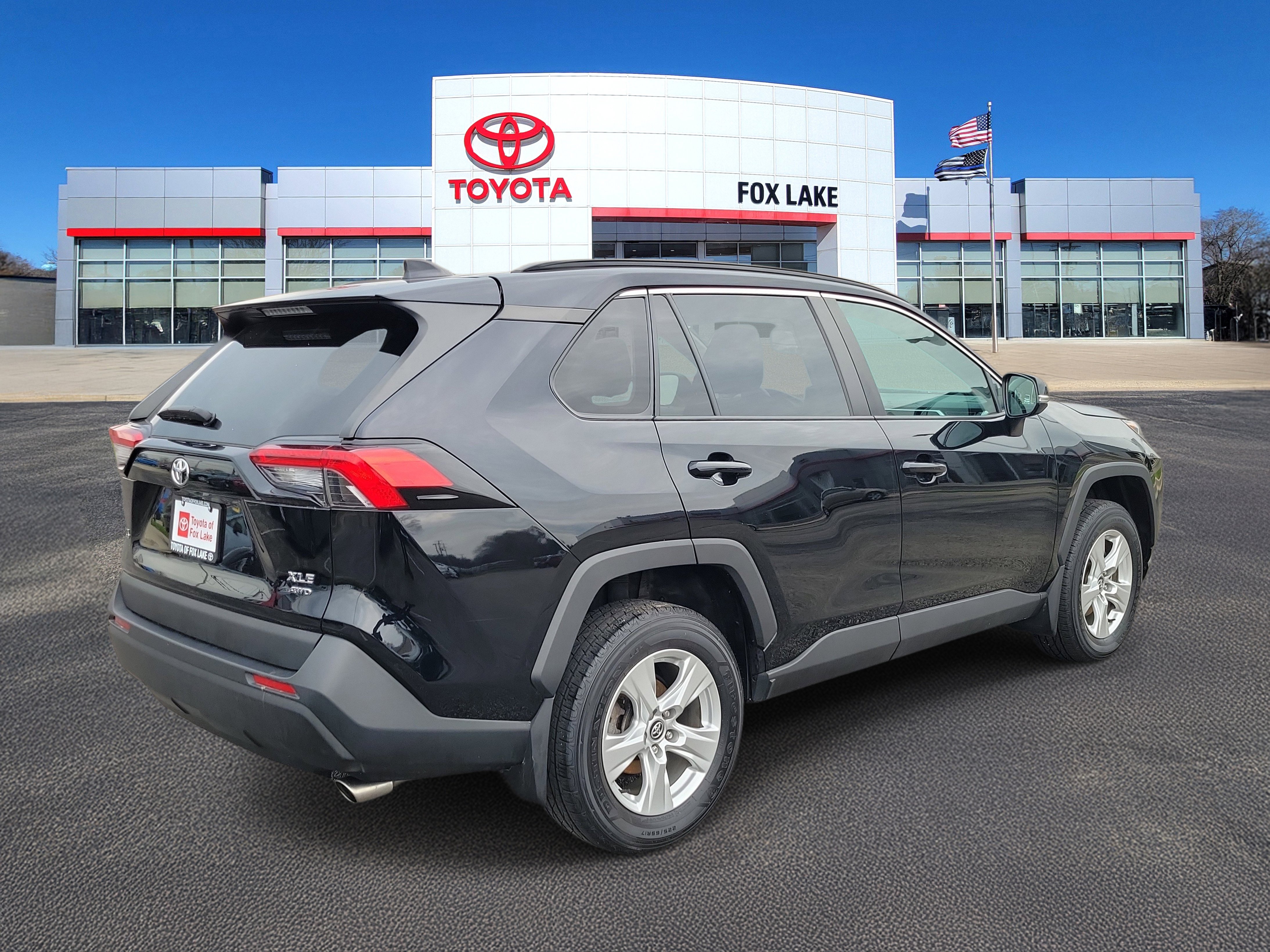 Used 2020 Toyota RAV4 XLE w/ Convenience Package image 4