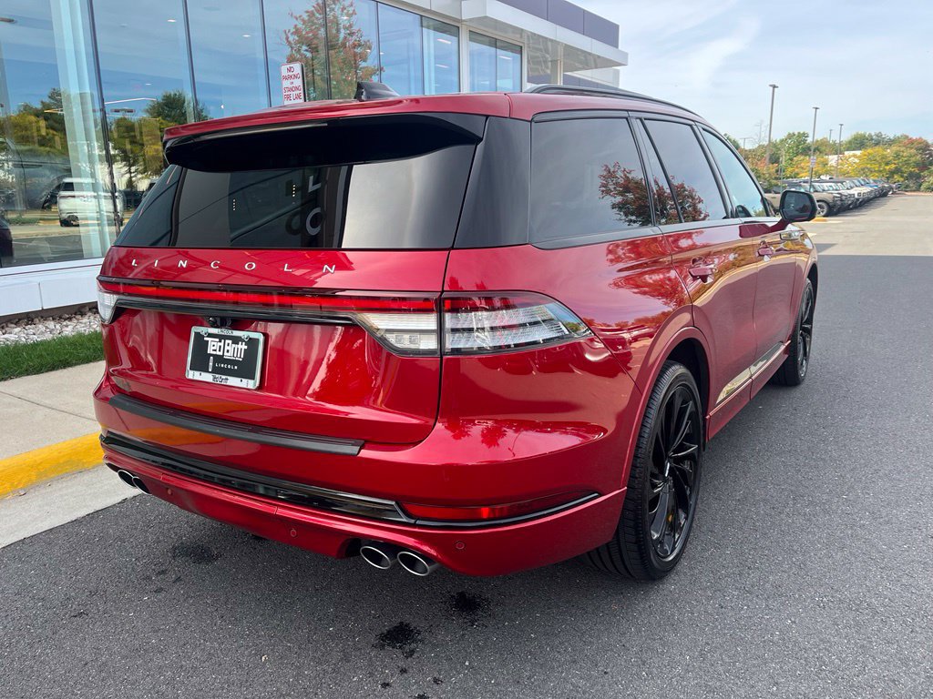 Used 2025 Lincoln Aviator Reserve w/ Equipment Group 201A AWD/4WD image 8