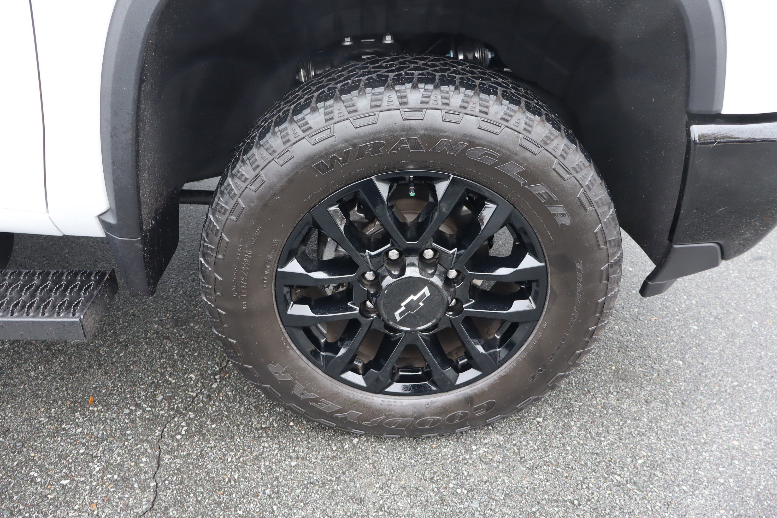 Used 2025 Chevrolet Silverado 2500 LT w/ Trail Boss Package image 38