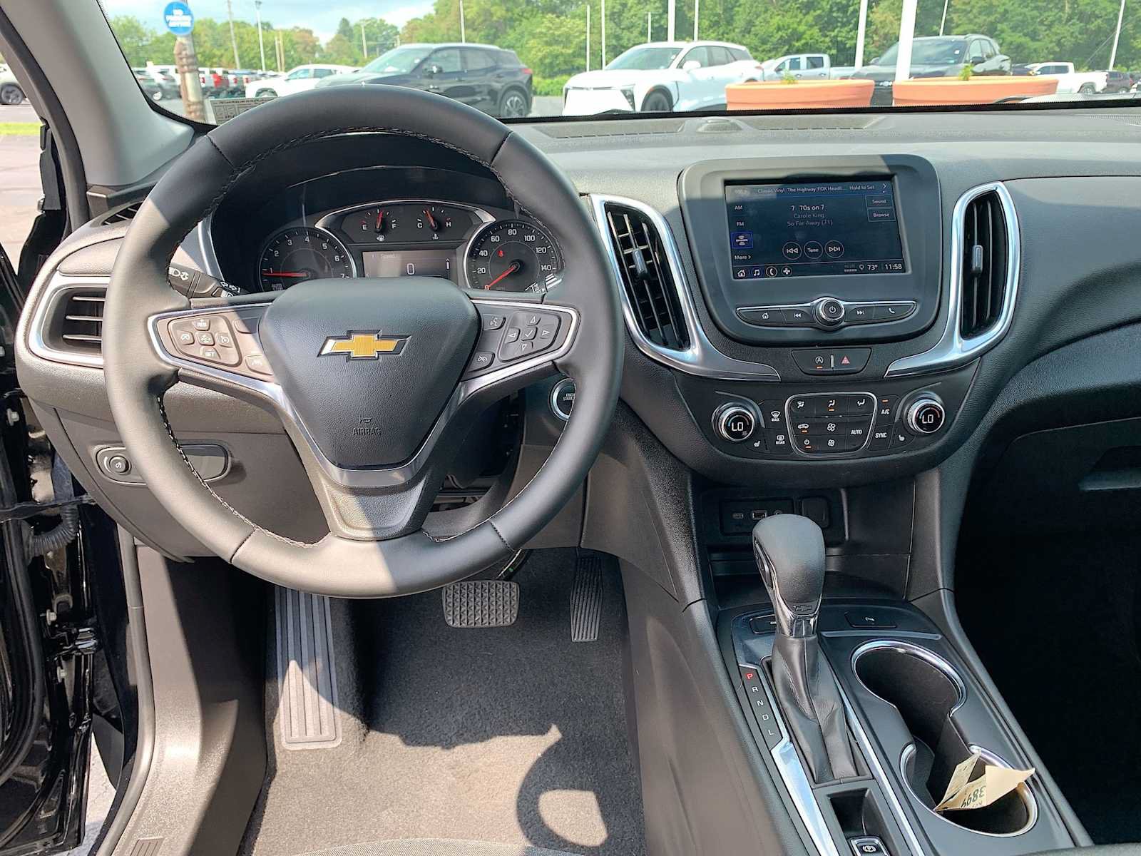 Used 2023 Chevrolet Equinox LT AWD/4WD image 19