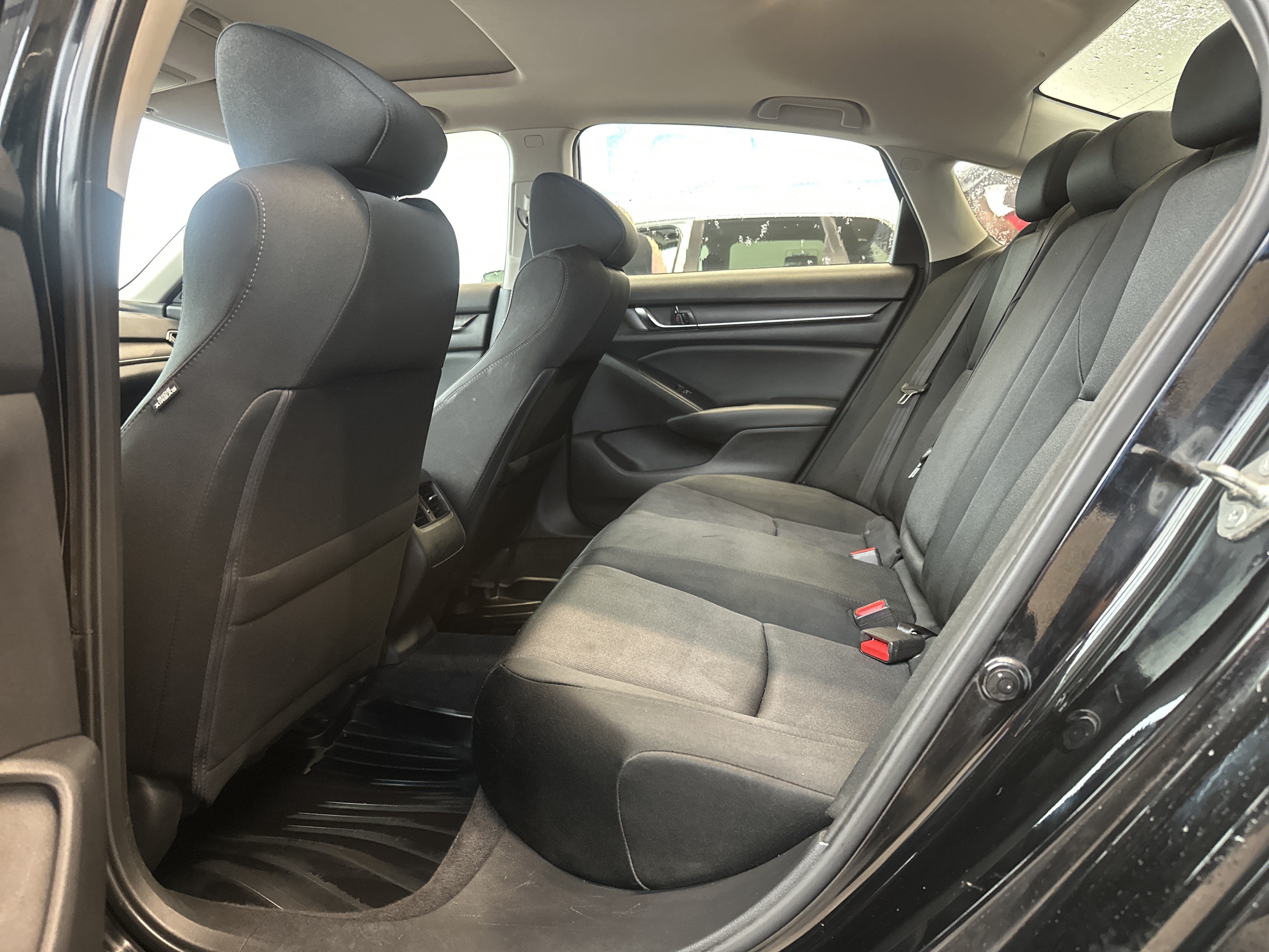 Used 2018 Honda Accord EX image 22