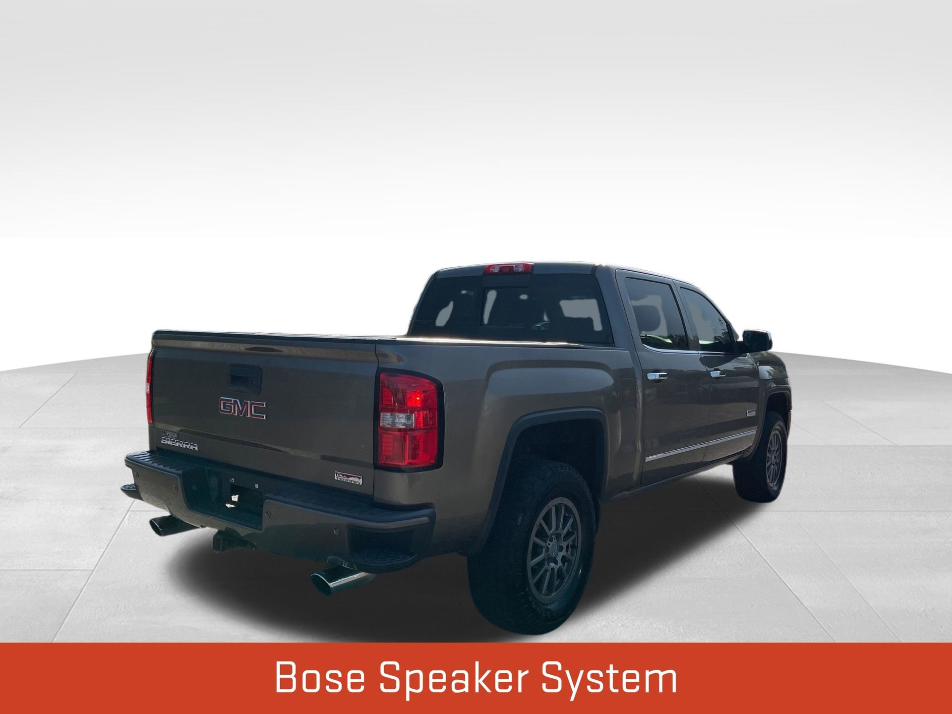 Used 2015 GMC Sierra 1500 SLT w/ All-Terrain Package AWD/4WD image 5