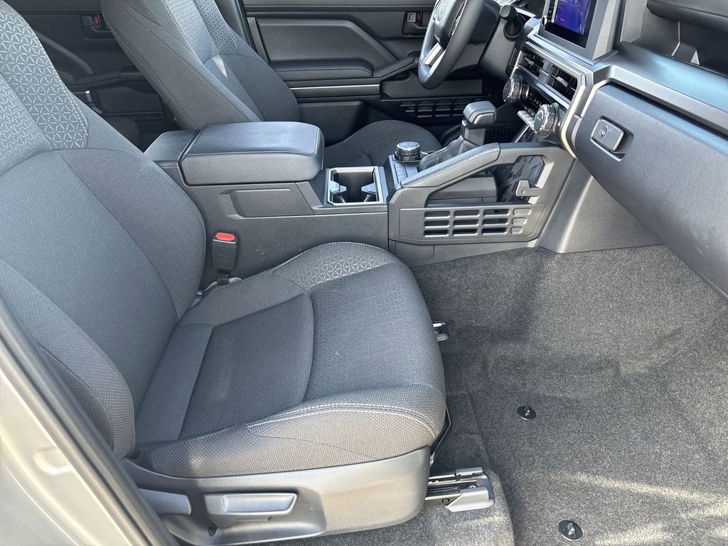 Used 2025 Toyota 4Runner SR5 image 28