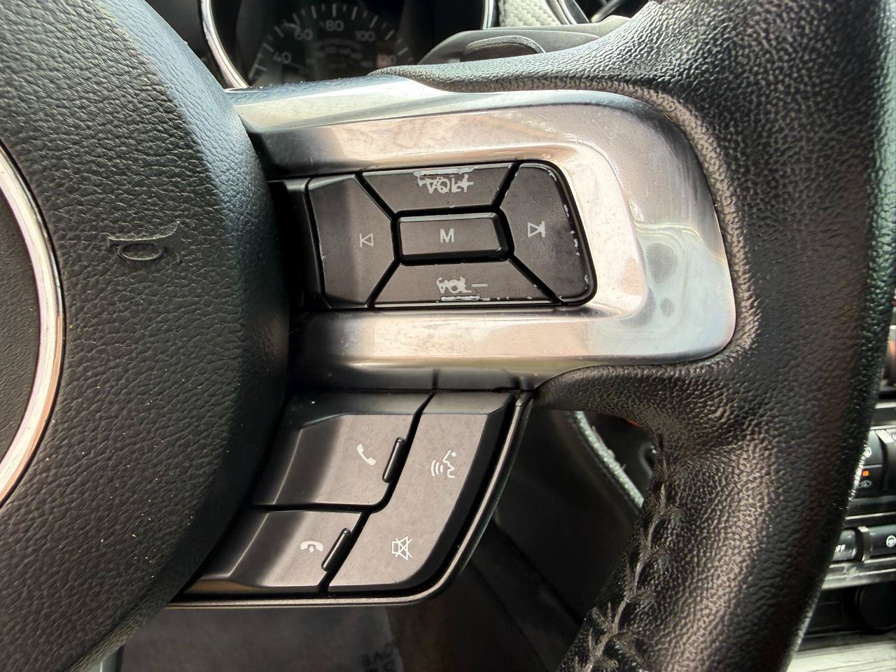 Used 2017 Ford Mustang Coupe RWD image 29