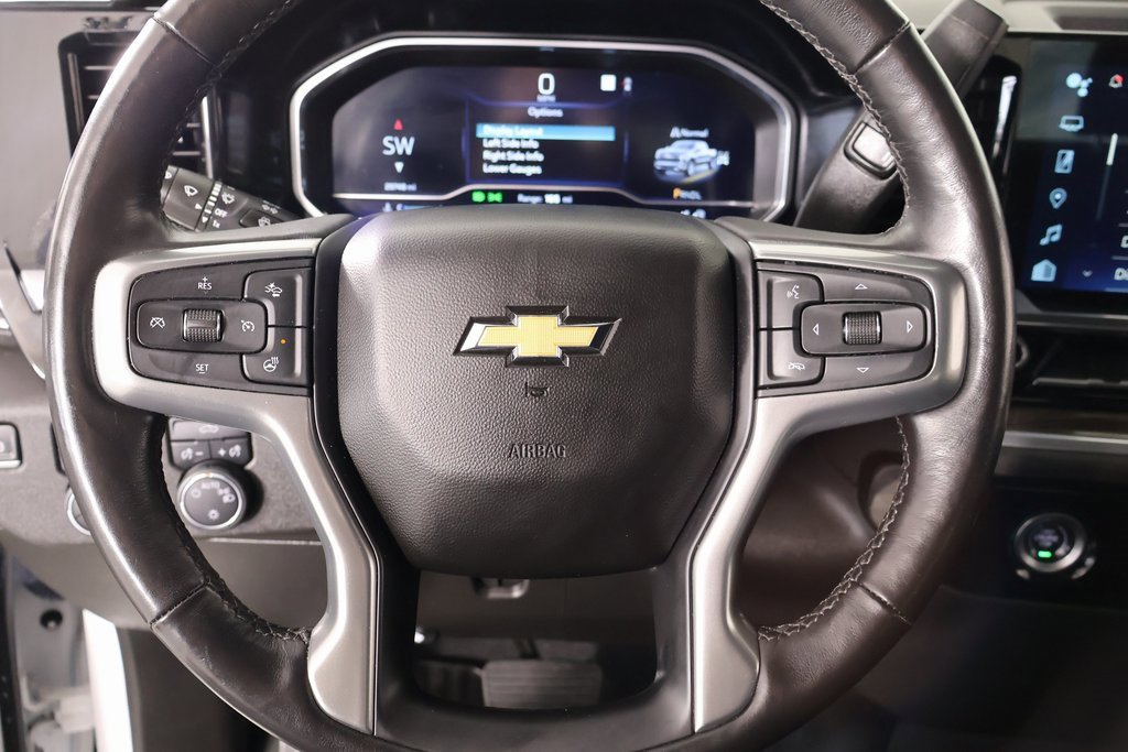 Used 2022 Chevrolet Silverado 1500 LT image 3
