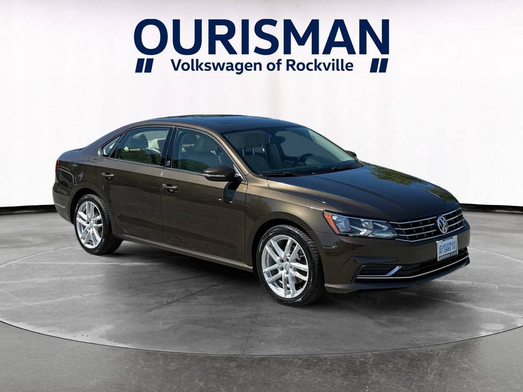 Used 2019 Volkswagen Passat 2.0T Wolfsburg FWD image 1