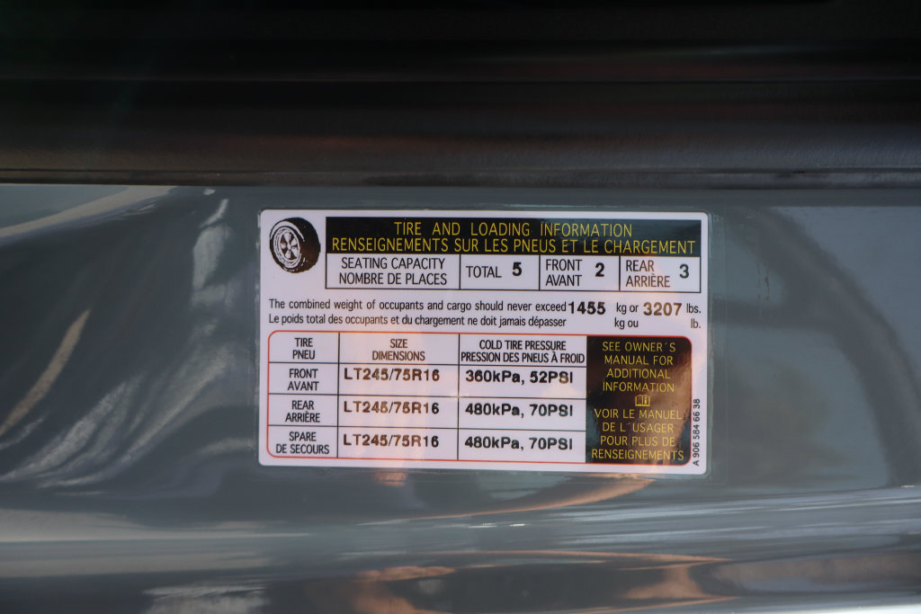 Used 2023 Mercedes-Benz Sprinter 2500 image 49