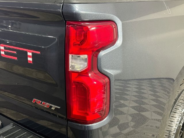 Used 2021 Chevrolet Silverado 1500 RST w/ Convenience Package II AWD/4WD image 33