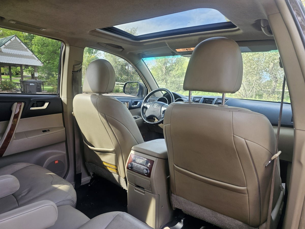 Used 2013 Toyota Highlander Limited FWD image 47