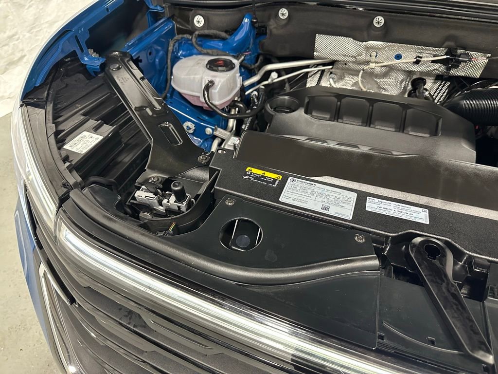 Used 2025 Volkswagen Atlas Cross Sport SE image 69