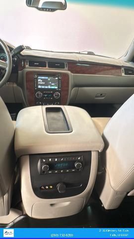 Used 2014 Chevrolet Suburban LTZ AWD/4WD image 30
