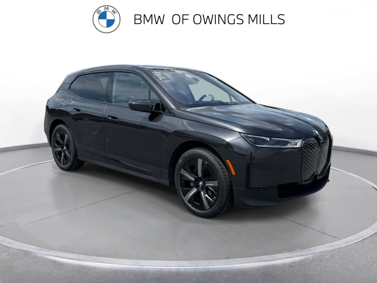 Used 2024 BMW iX xDrive50 w/ Premium Package AWD/4WD image 10