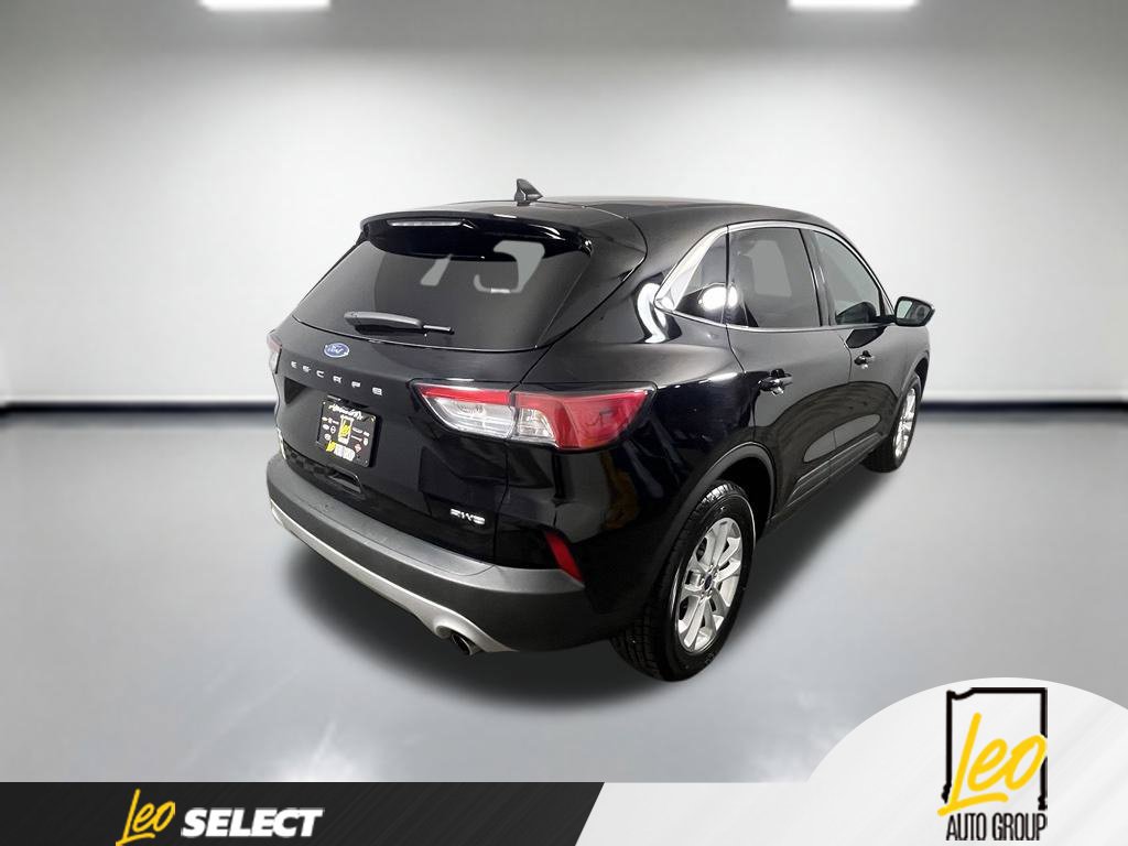 Used 2022 Ford Escape SE AWD/4WD image 5