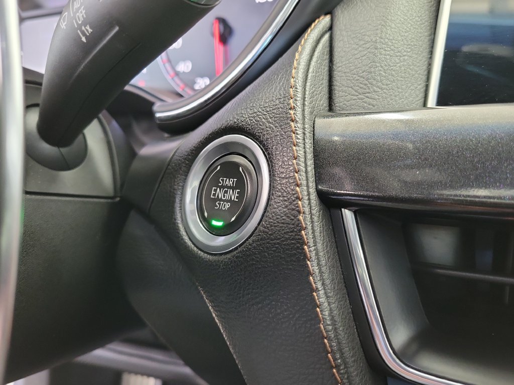 Used 2022 Cadillac CT5 V RWD image 31
