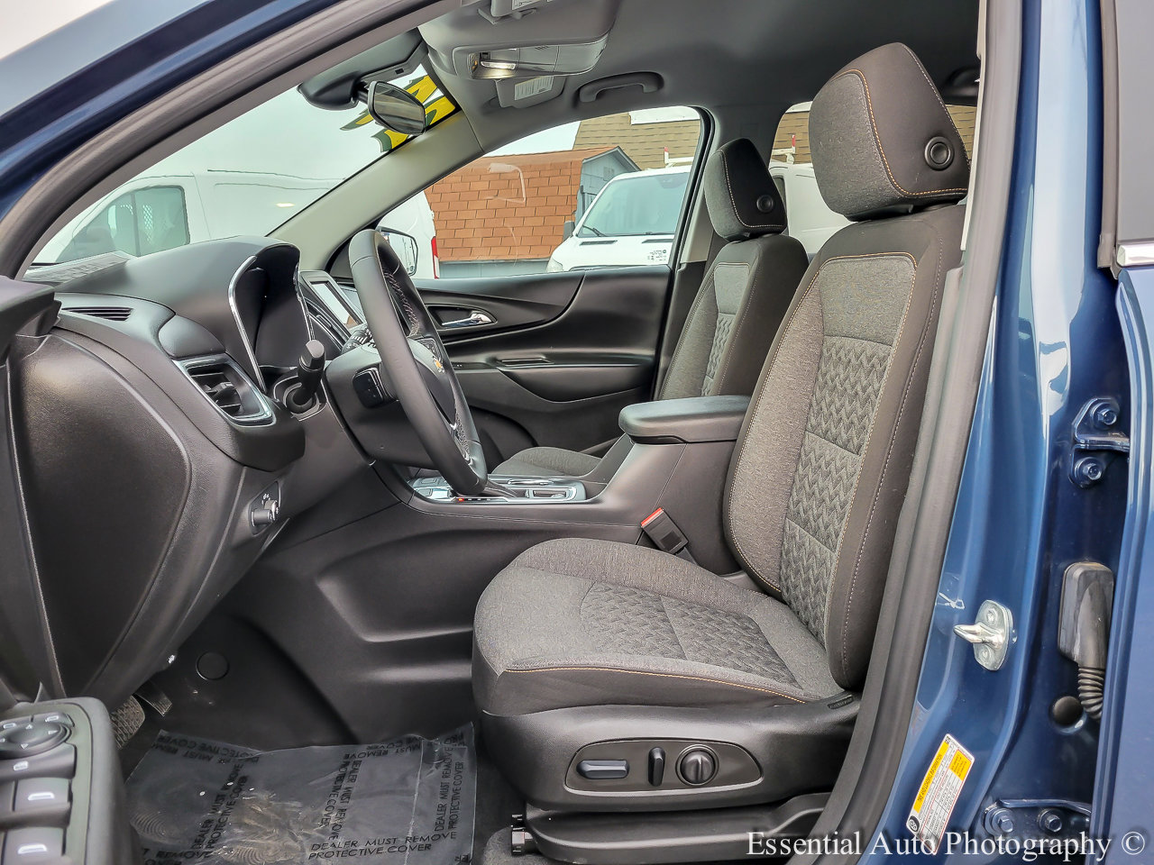 Used 2024 Chevrolet Equinox LT w/ LPO, Floor Liner Package AWD/4WD image 7