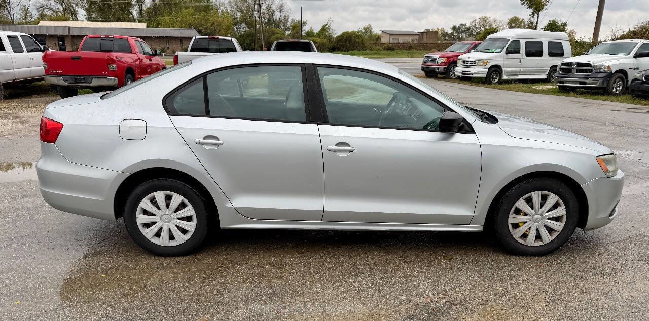 Used 2011 Volkswagen Jetta S image 6